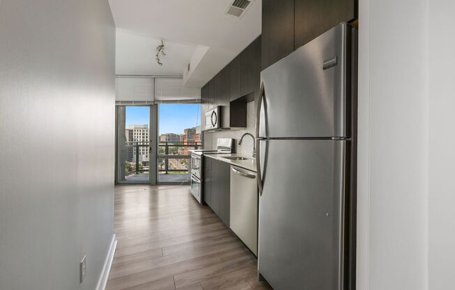 1 bed, 1 bath, $2,399, Unit # 904