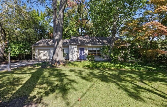 17 LOCKLAND AVE