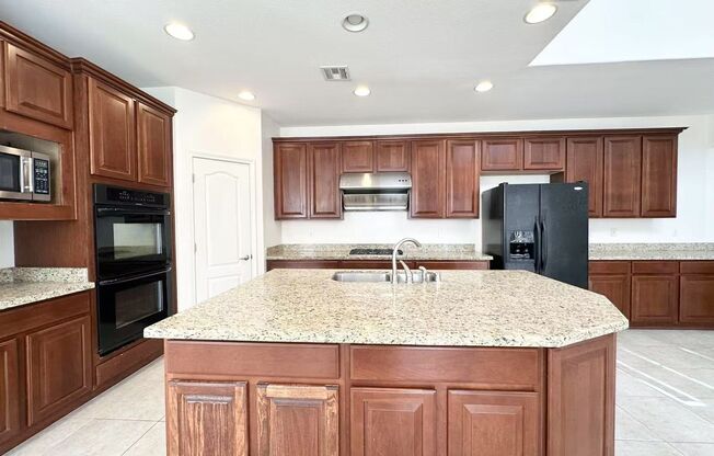Nice 2 story single family