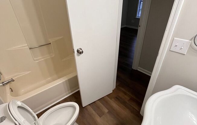 912 Pineland Ave, Apt 26, Hinesville, GA 31313