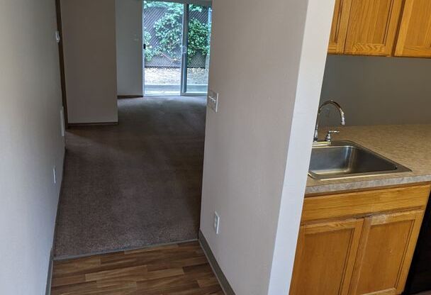 1 bed, 1 bath, 650 sqft, $1,325, Unit 05