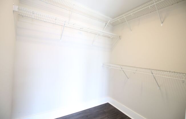 2 beds, 2 baths, 790 sqft, $1,995, Unit APT 726