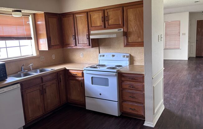 2 Bedroom/2 Bathroom Duplex