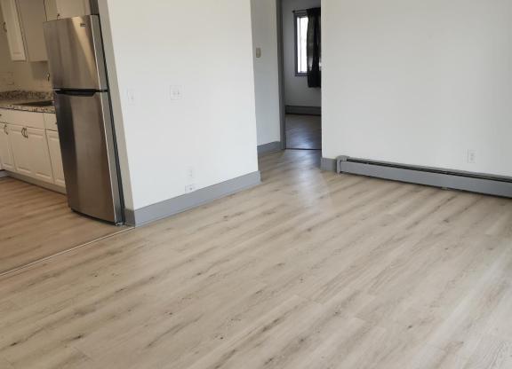 2 beds, 1 bath, 850 sqft, $1,410, Unit # 1