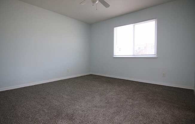 One Bedroom Bedroom - Sheridan Crossing