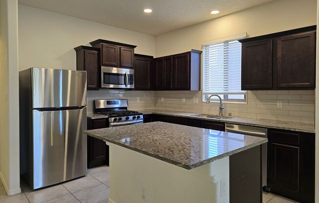 5328 Camino del Griego