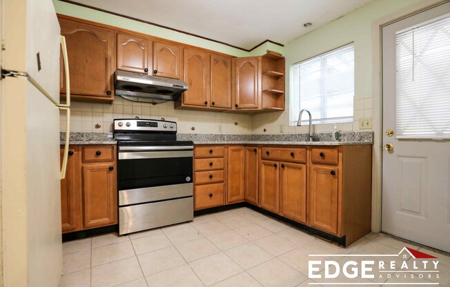 30 ALT COLLEGE FARM RD