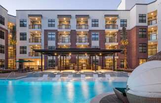 swimming pool at Tinsley on the Park apartments