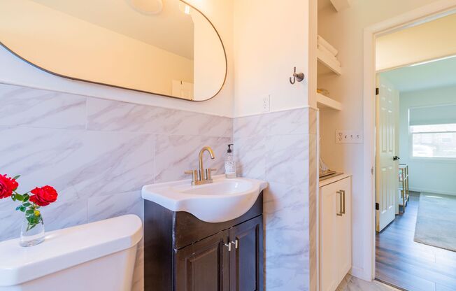 2 beds, 1 bath, $2,275, Unit # 7A