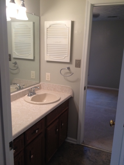 3 beds, 2 baths, $1,700