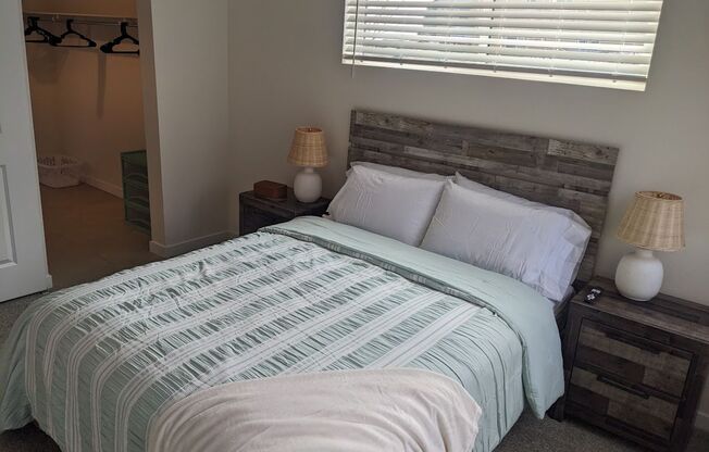 1 bed, 1 bath, 724 sqft, $1,650, Unit 5621 #101 Silverstone