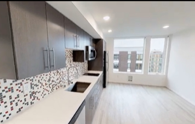 Studio, 1 bath, 306 sqft, $1,133, Unit 406