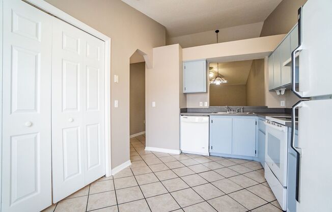 3 beds, 2 baths, $1,795