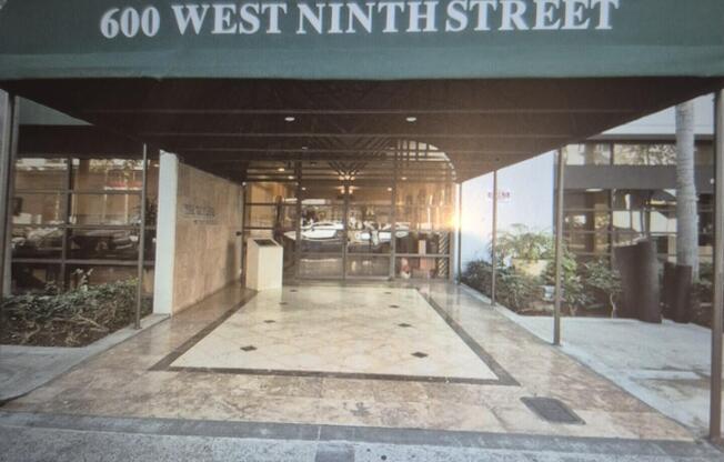 2 beds, 2 baths, 1,264 sqft, $3,100, Unit 207