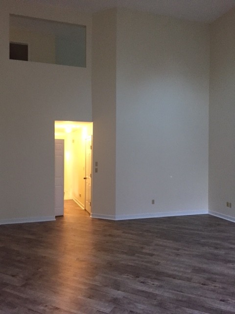 2 beds, 2 baths, 1,087 sqft, $2,925, Unit 7G