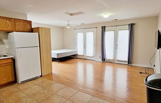 1 bed, 1 bath, $1,395