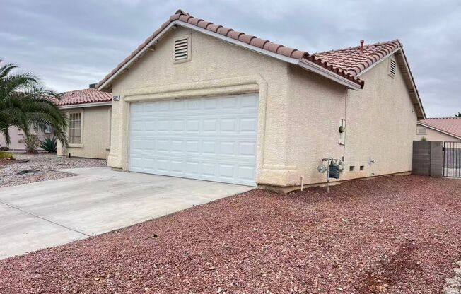 Lovely 1 story single family house