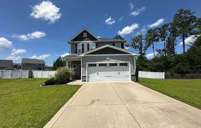 3 Bedroom, 2.5 Bath in a Cul-de-sac off Bingham Dr with a 2 Car Garage.
