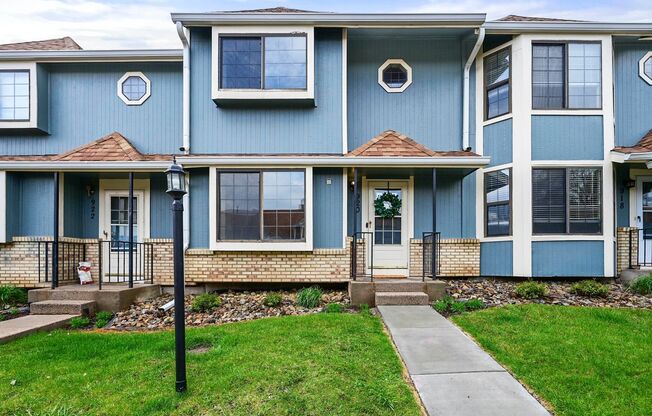 3 Bedroom Townhouse Close To Ft. Carson