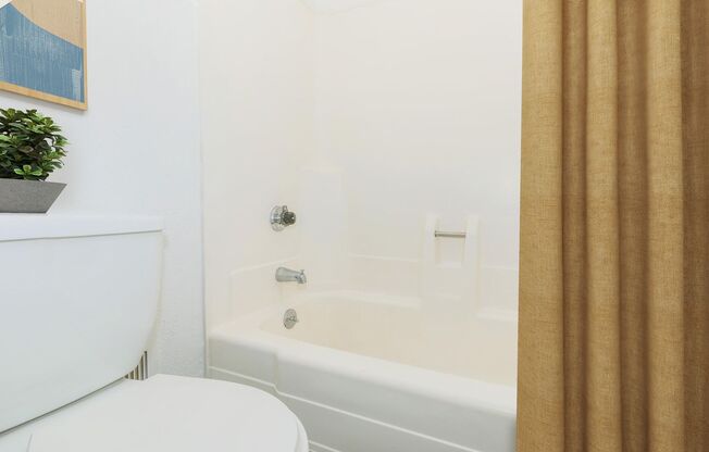 2 beds, 2 baths, 860 sqft, $1,819, Unit 3-6