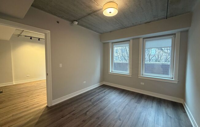 1 bed, 1 bath, 681 sqft, $2,425, Unit 952-303