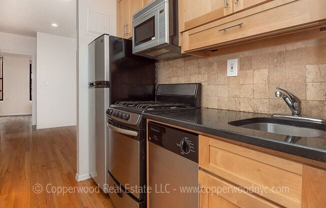 172 East 82nd St