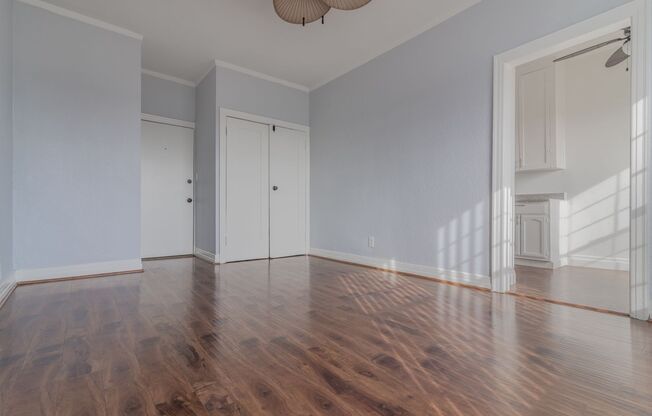 4144 W Adams Blvd