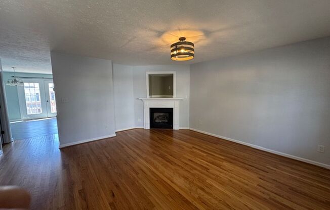 Townhome at Wellington in Wyndhurst Neighborhood