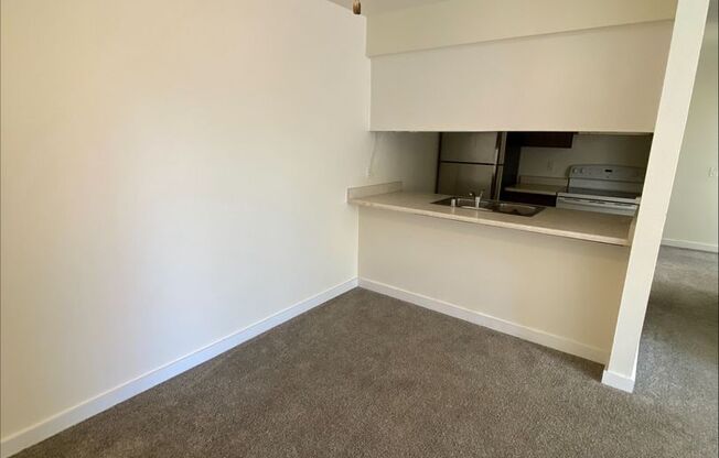 2 beds, 1 bath, 800 sqft, $1,235, Unit 5902-5