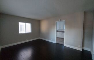 451 E 55th St LLC