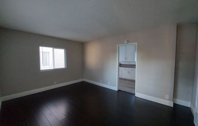 451 E 55th St LLC