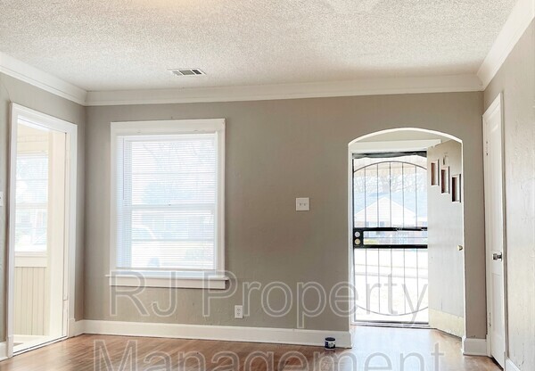 1639 SHADOWLAWN BLVD