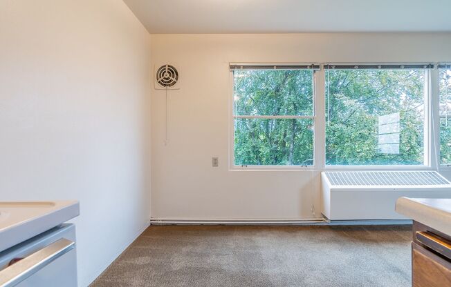 1 bed, 1 bath, 784 sqft, $1,850, Unit 202