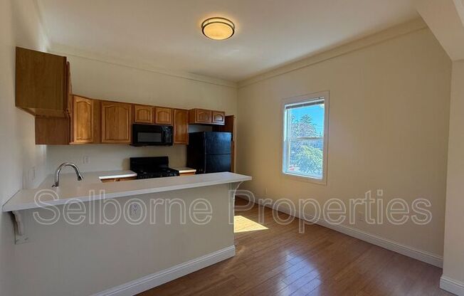 1533 B 9 ST