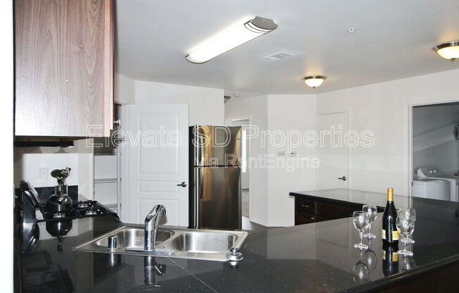 2 beds, 2 baths, 1,047 sqft, $2,895, Unit 412