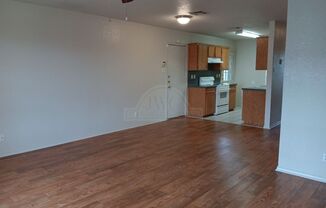 2 beds, 2 baths, $1,095, Unit 916 McDaniel Cir Unit B