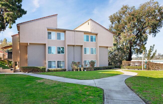 Beautiful 2Bd/2Ba Condo In Gated Community! Call Property Manager For Showing Details