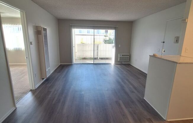 1 bed, 1 bath, 691 sqft, $2,125, Unit 475A