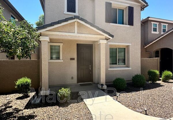 2538 N 73 DR
