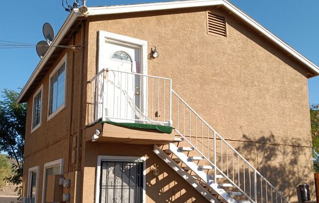 Sunnyslope- 2 Bedroom/ 1 Bath upstairs Apt.