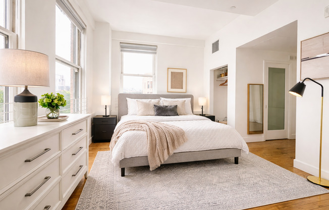 2 beds, 2 baths, 950 sqft, $3,350, Unit 510