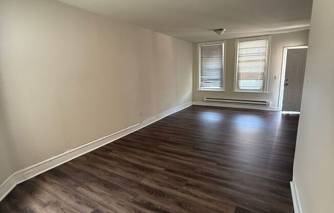 3 BED 1.5 BATH HOME FOR RENT.