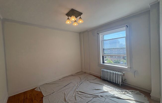 1 bed, 1 bath, $1,595, Unit 605