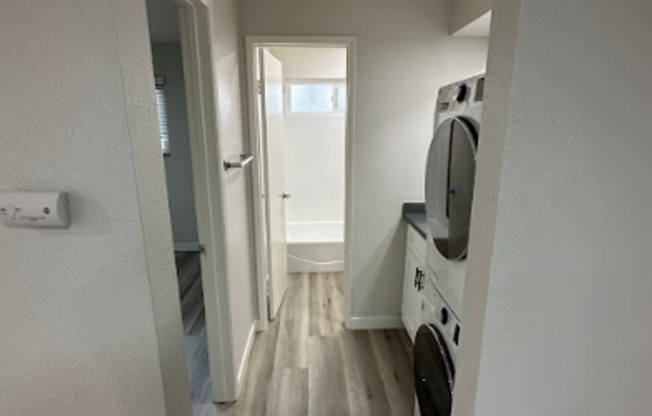 1 bed, 1 bath, 590 sqft, $2,100, Unit #20