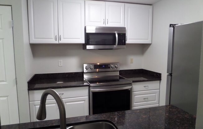 2 beds, 1 bath, $1,795