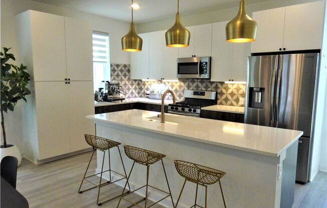 Gorgeous Condo in Desirable East Austin Location