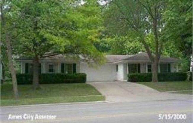 Roomy, newly remodeled, attached garage, screened porch, yard & garden