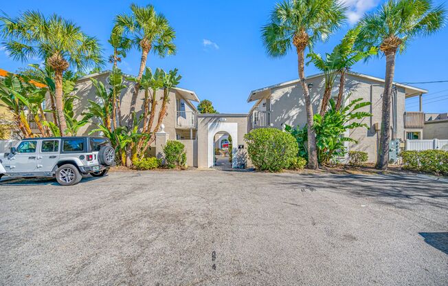 South Tampa Retreat in Gray Gables