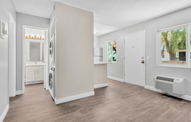 1 bed, 1 bath, 450 sqft, $1,842, Unit Unit 014