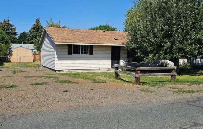 10404 S. Grand View Drive, Island City, Oregon 97850